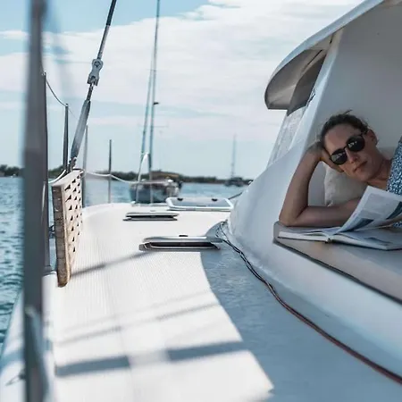 Botel Luxe Crewed Catamaran, Sailing Mangofloat, Croatia